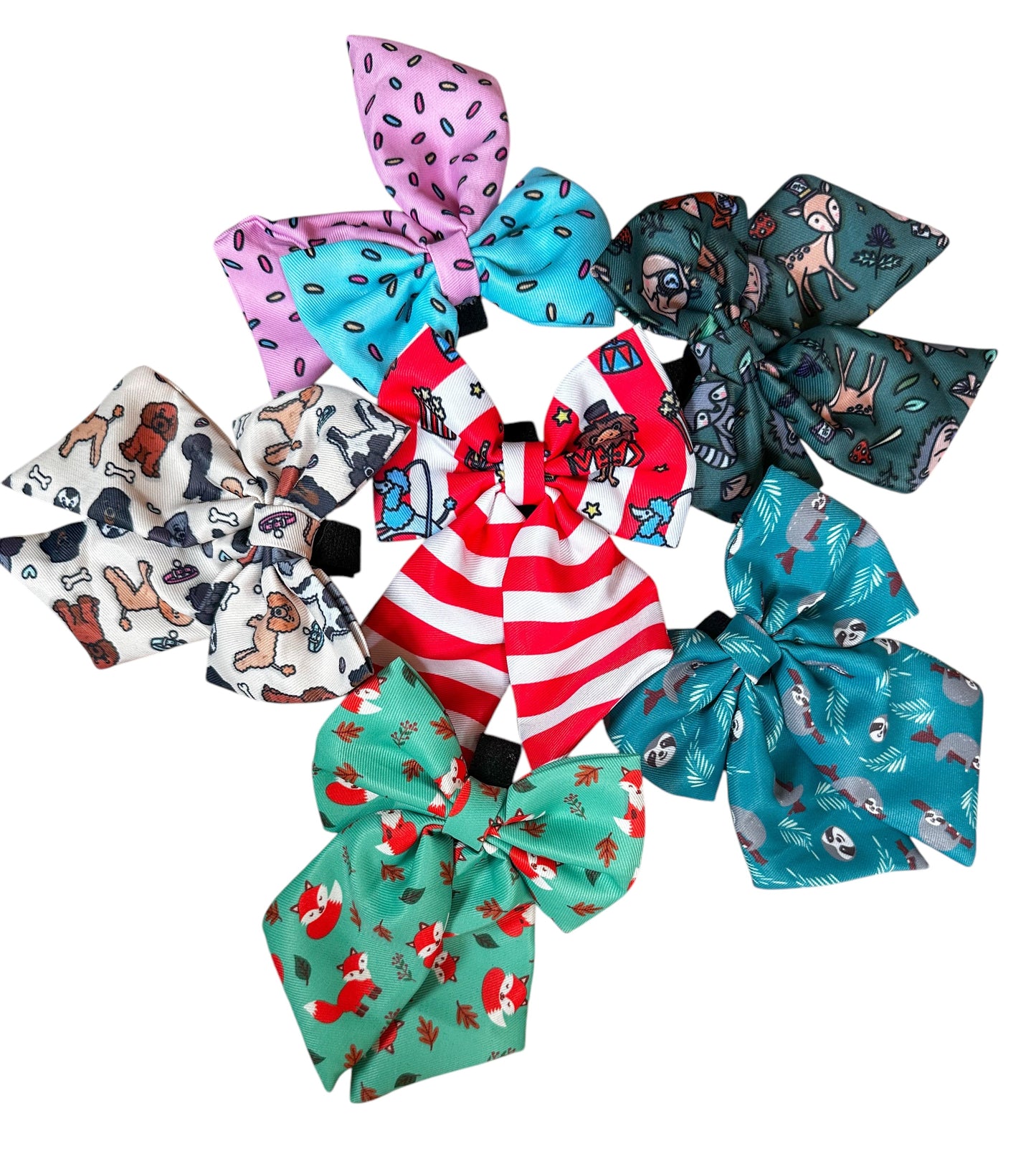 Inquisitive Fox Sailor Bow Tie for Dog - The Bark Market