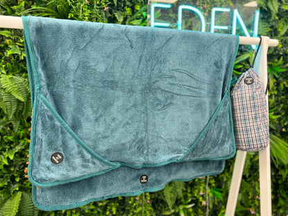 Tealing Smart - Dog Towel + Carry Bag - The Bark Market
