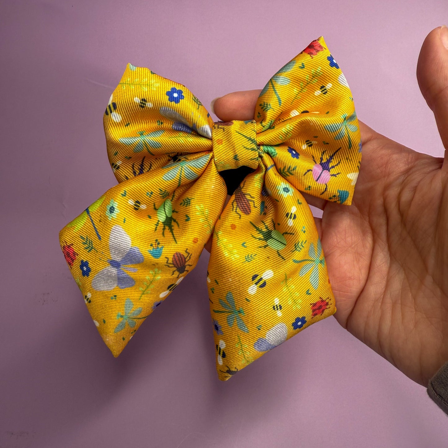 Summer Buzzin’ Sailor bow - The Bark Market