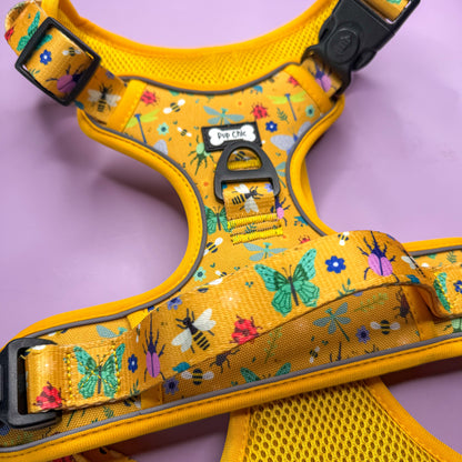 Summer Buzzin' No Pull Tactical Dog Harness – Yellow Insect Print, Adjustable, Step-In (XS-XL) - The Bark Market