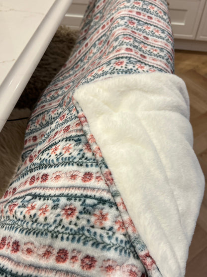 Bella's Jumper - Supaw Sized Faux Fur Blanket - The Bark Market