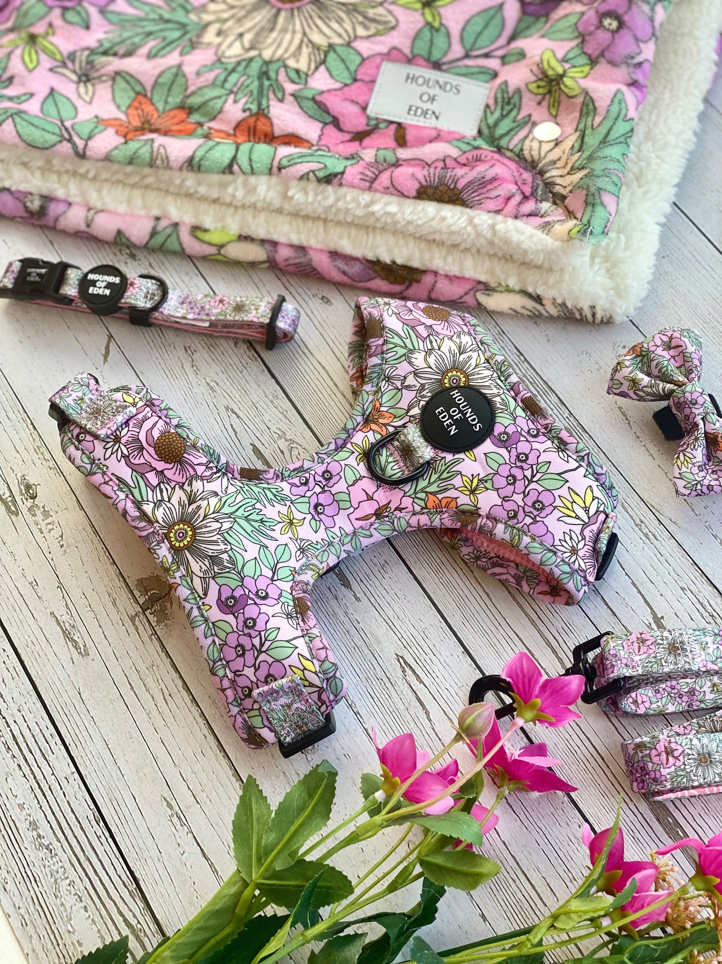 Wild Blossom - Design Dog Lead - The Bark Market